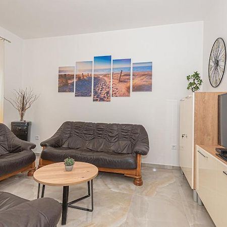 Holiday Home Gveric Vodice Exteriör bild